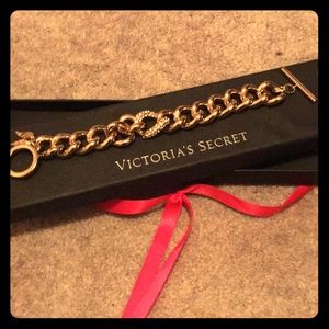 😍 Angel Wings Victoria Secret Bracelet!!